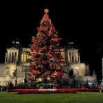 Roma ilumina el árbol de Navidad en la Piazza Venezia